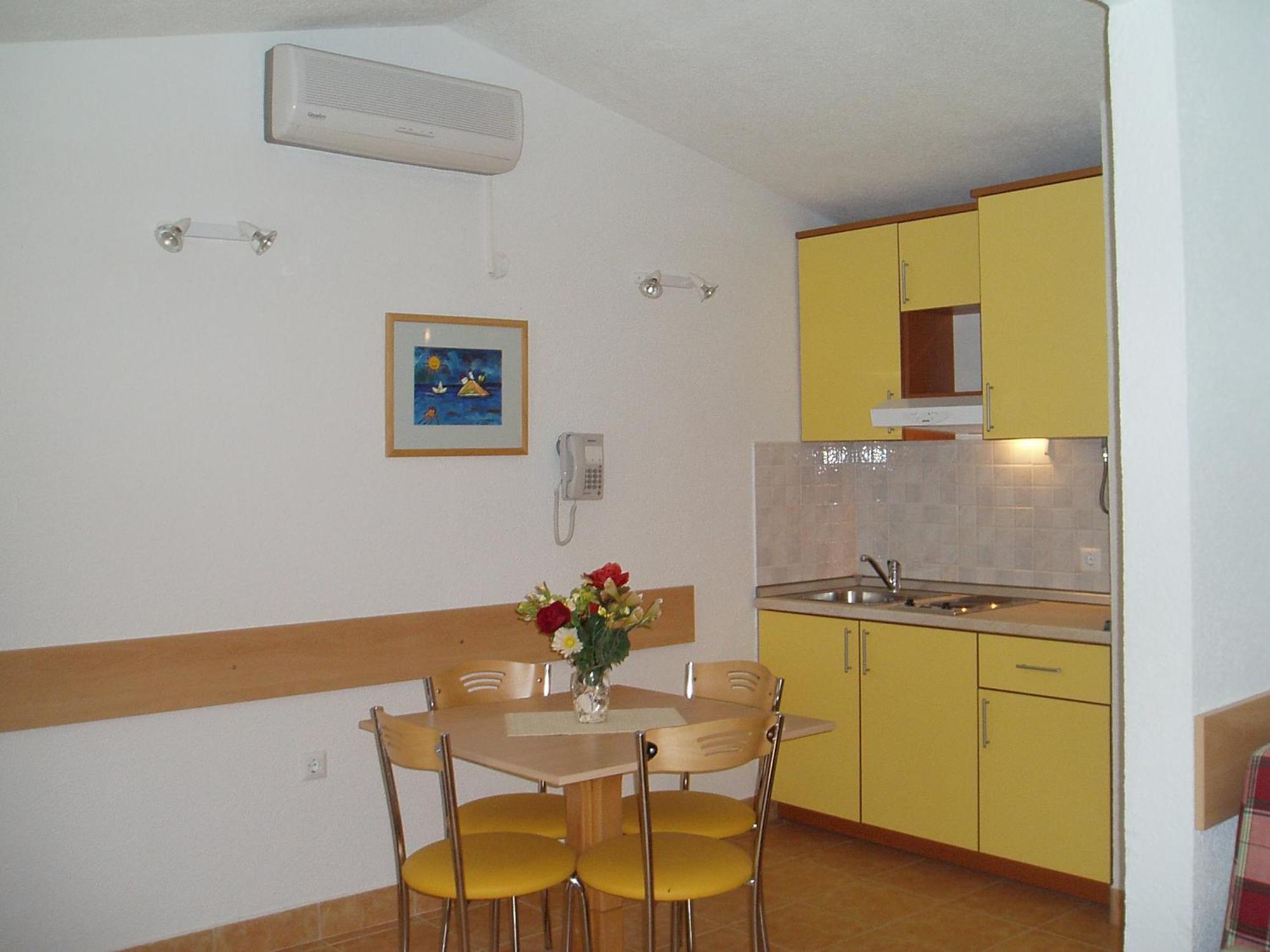 Apartment Bonaca Klek Exterior foto
