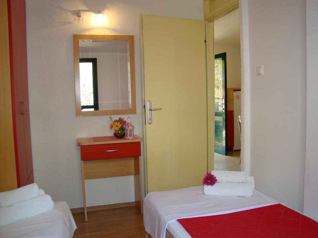 Apartment Bonaca Klek Exterior foto